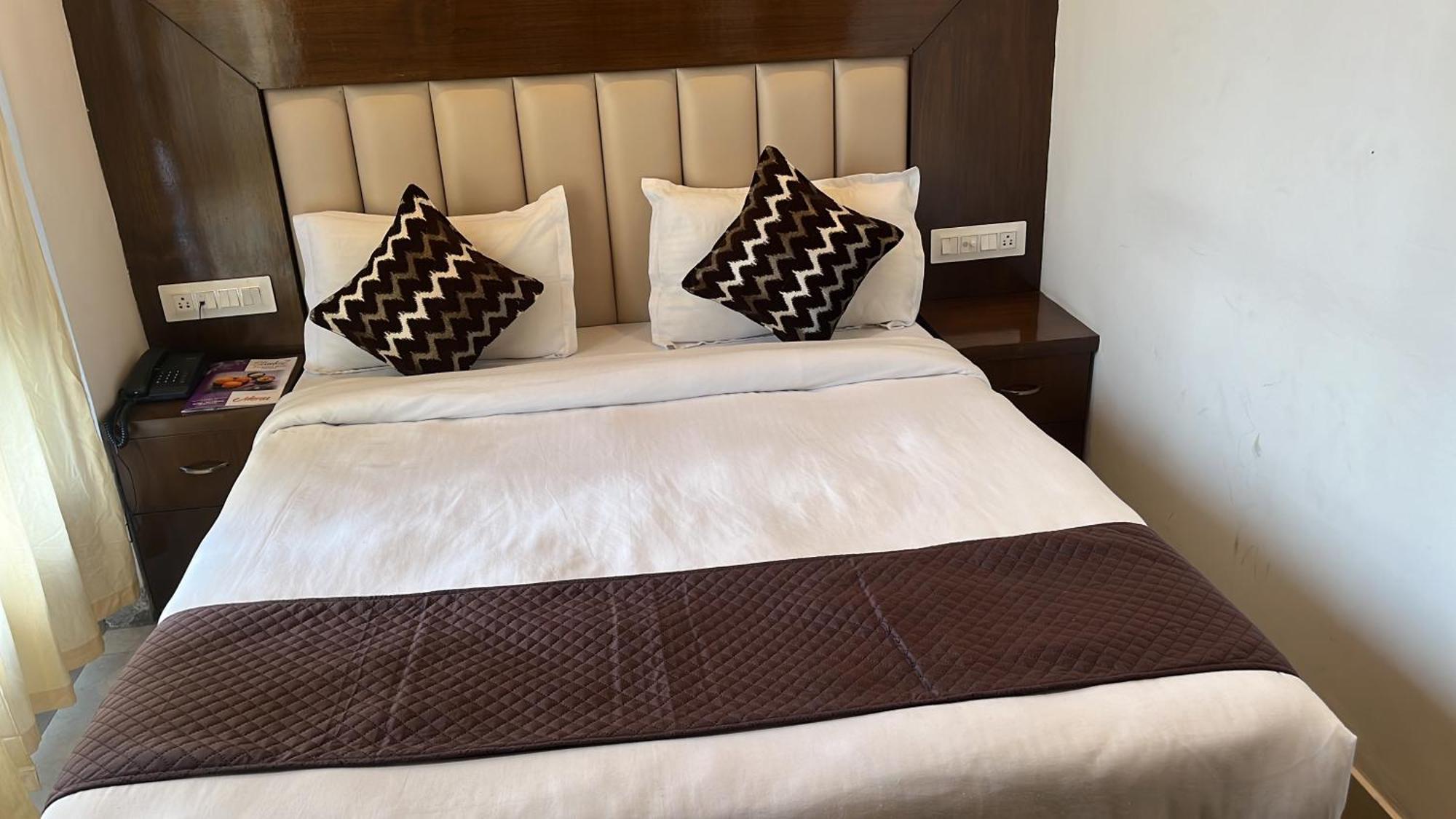 Studioz Paradise Hills Mussoorie Exterior photo