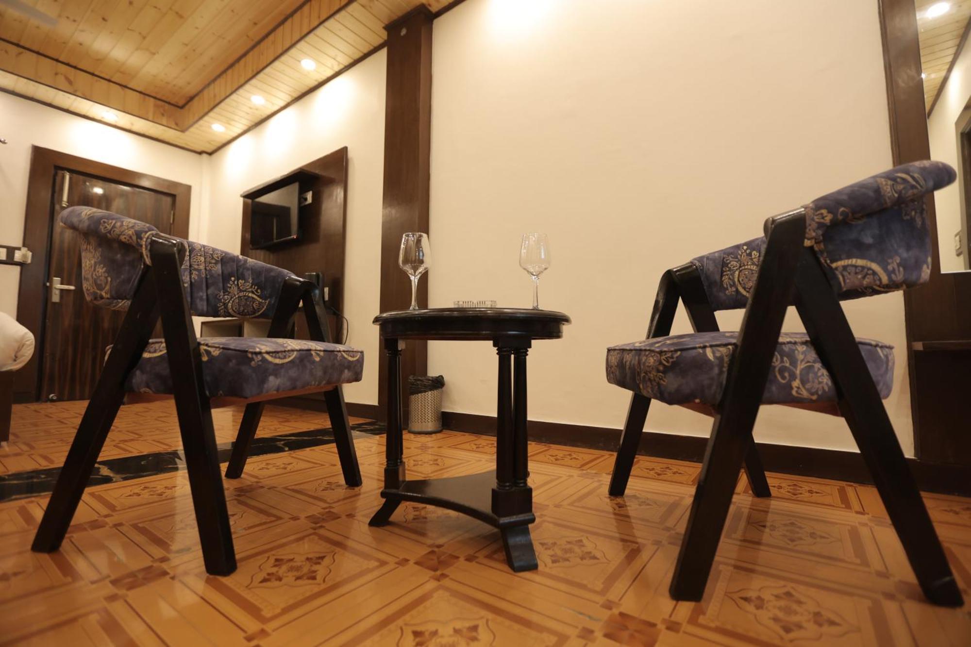 Studioz Paradise Hills Mussoorie Exterior photo