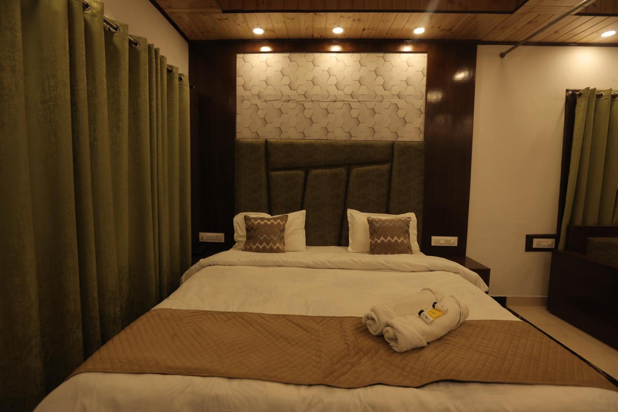 Studioz Paradise Hills Mussoorie Exterior photo